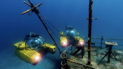 Se cree que uno de los yates que ordenó Jeff Bezos tendrá un submarino