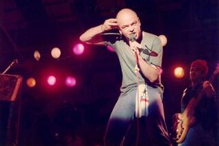 Cómo visitar la última casa de Luca Prodan, a 36 años de su muerte