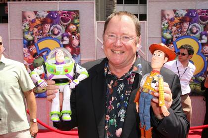 Se cumplieron 25 años del primer largometraje de animación computada; en la foto, John Lasseter, uno de los genios detrás de aquél gigantesco logro, en el estreno de Toy Story 3