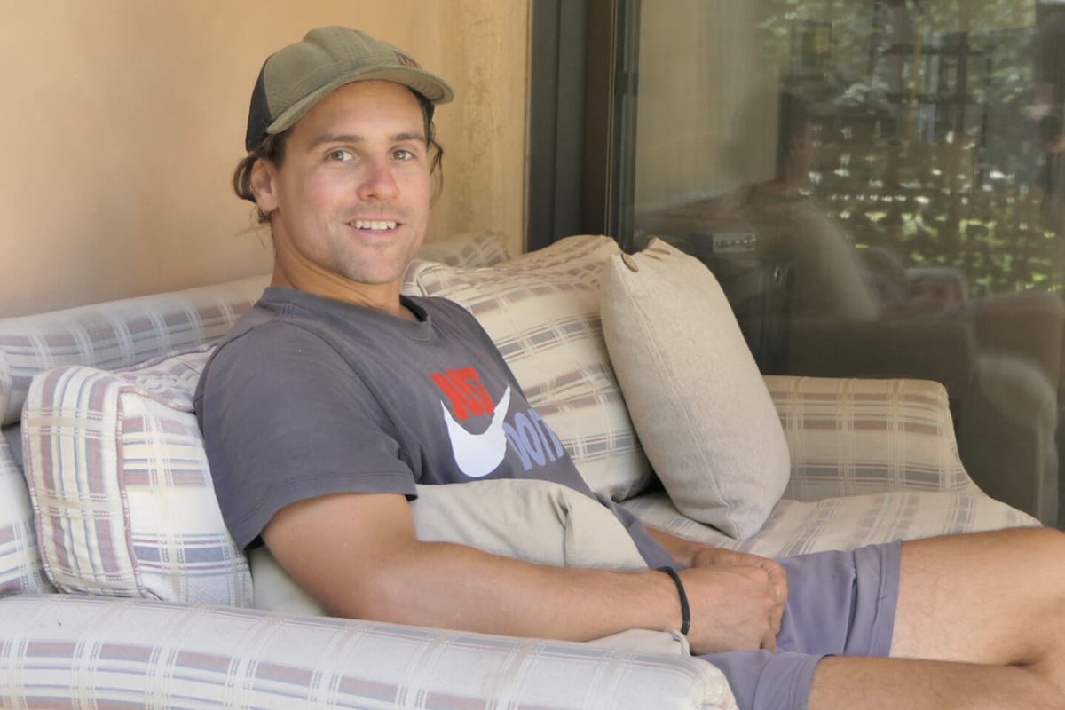 Se curó el asma: en primera persona Federico de León asegura que la construcción de su casa generó beneficios para su salud