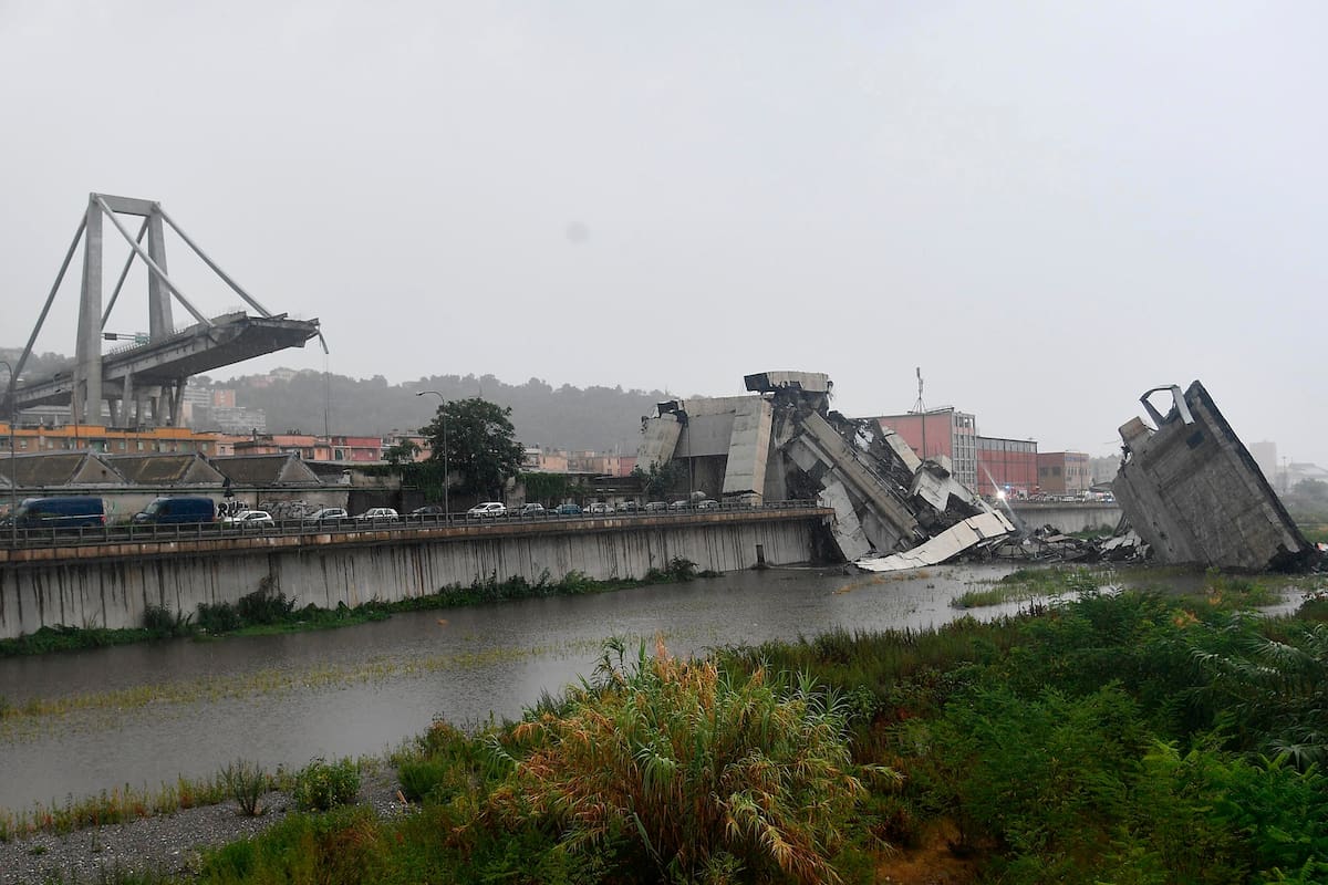 Se derrumbó un puente en Italia
