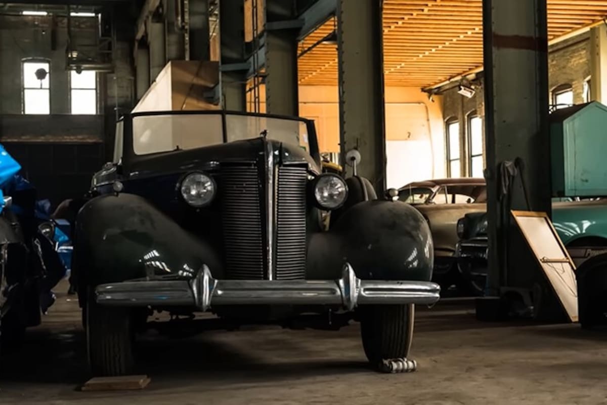 Se desconoce la dirección exacta donde este museo cuenta con los autos abandonados