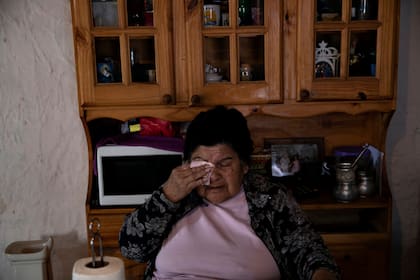 La Cooperativa de Cartoneros entrega alimentos a los vecinos en la Villa Itatí de Bernal
