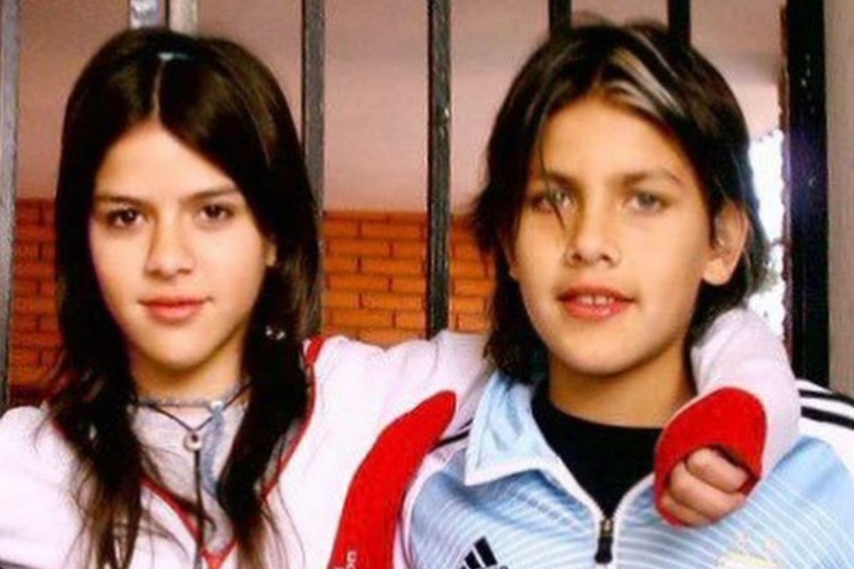 Se enamoraron cuando eran niños y hoy llevan 16 años de relación y tienen tres hijos en común (Foto: Instagram @ccamilagalantee)