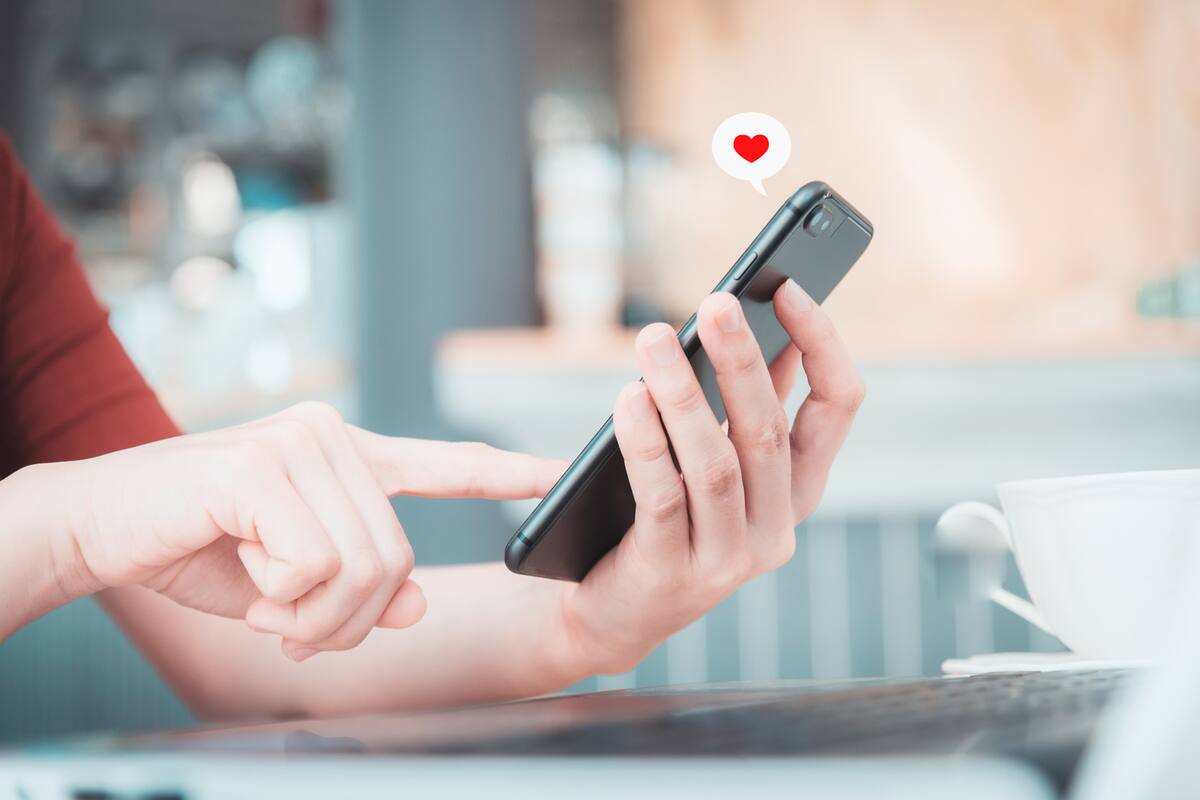 Se enamoraron en cuarentena, por celular