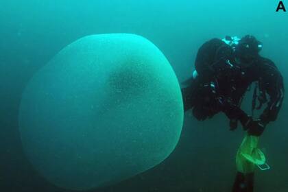 Se encontraron, además, otras burbujas en las costas de Suecia e Inglaterra.