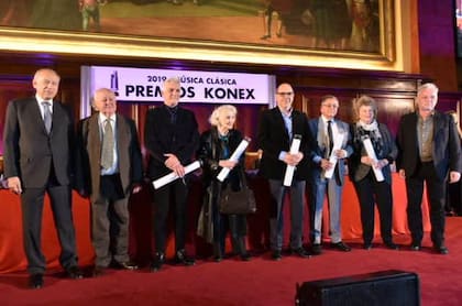 Entrega a compositores: Esteban Benzecry, Marcos Franciosi, Dante Grela, Jorge Horst y Oscar Strasnoy