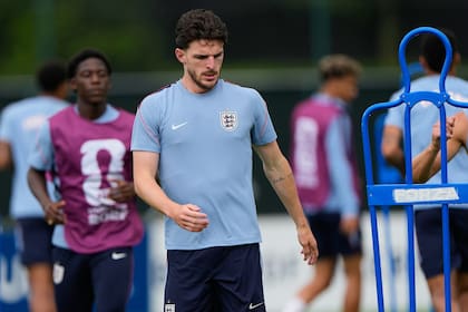 Se espera que el inglés Declan Rice pueda participar de la última práctica previa al duelo clave del sábado en Miami