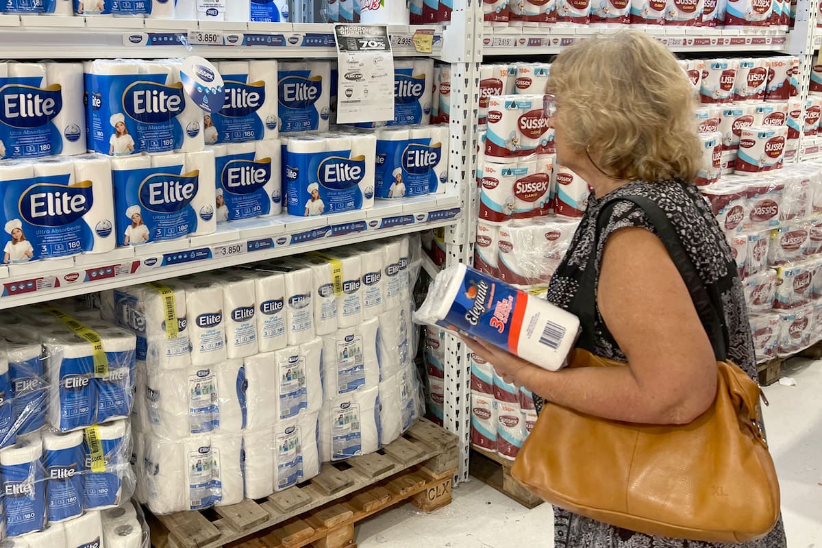 Se espera que los precios exhiban una nueva desaceleración en el dato de inflación de febrero que se conocerá mañana