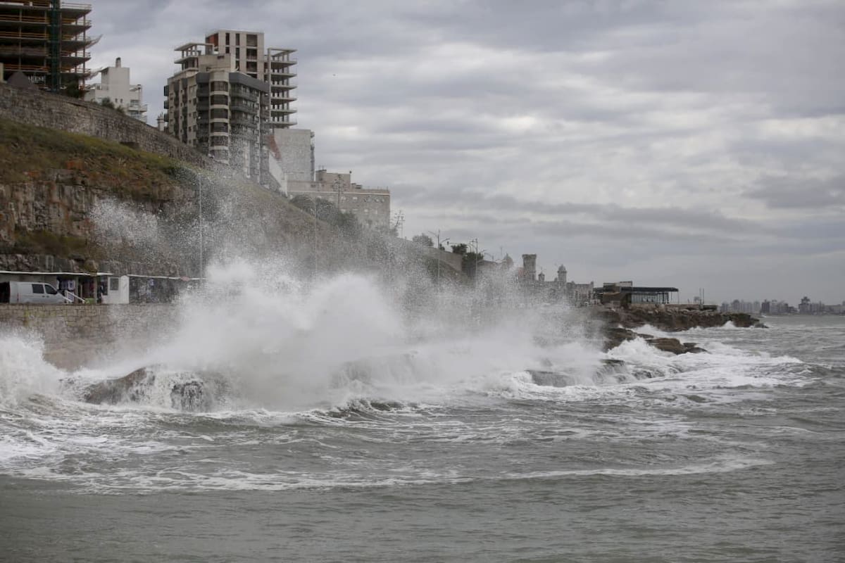 Se esperan olas de hasta 12 metros en la Costa Atlántica