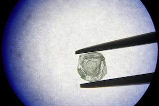 ¿Qué mineral es capaz de rayar al diamante?