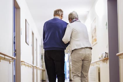 Se estima que los grandes cambios moleculares se producen a partir de los 44 años y de los 60