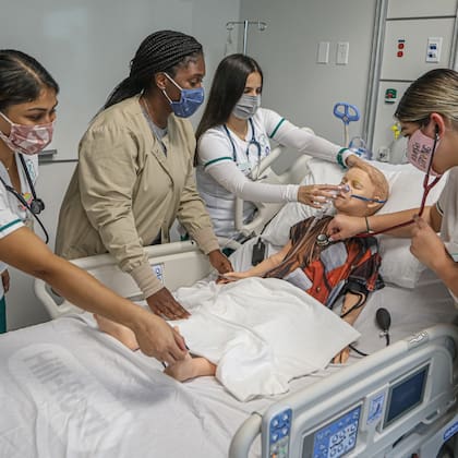 Se estima que para 2035, Florida enfrente una escasez de 60.000 enfermeros