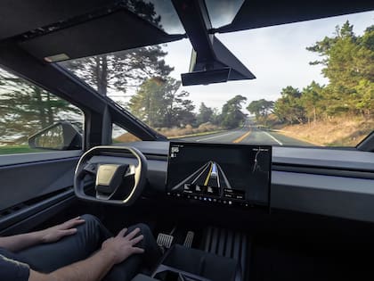 Se estima que solo se han vendido poco más de 16 mil Cybertrucks en 2025 (Tesla)