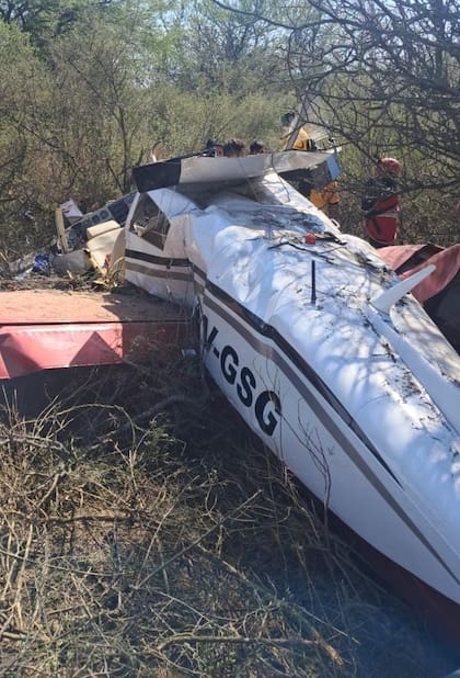 Se estrelló una avioneta en Córdoba y dos menores y tres adultos tuvieron que ser hospitalizados.