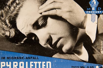 Se exhiben las obras tempranas de la artista, figura clave de la fotografía en la Argentina, y la serie completa conservada de los trabajos oníricos que hizo para la revista Idilio, entre 1949 y 1951