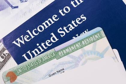 Se expide una green card como prueba de estar autorizado para vivir y trabajar en Estados Unidos