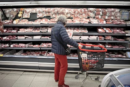 Se flexibilizó el ingreso de carne con hueso a la región desde el norte de la Patagonia