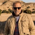 Un falso Kevin Costner estafó a una mujer con promesas de amistad en las redes sociales