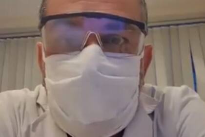 Se hizo viral un video de Juan Avakian, quien se desempeña como jefe de Guardia del Sanatorio Allende, en el que critica el modo en que se están llevando a cabo las medidas de aislamiento