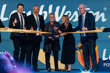 Se inauguró en Mar del Plata la fábrica que hizo una inversión de US$300 millones