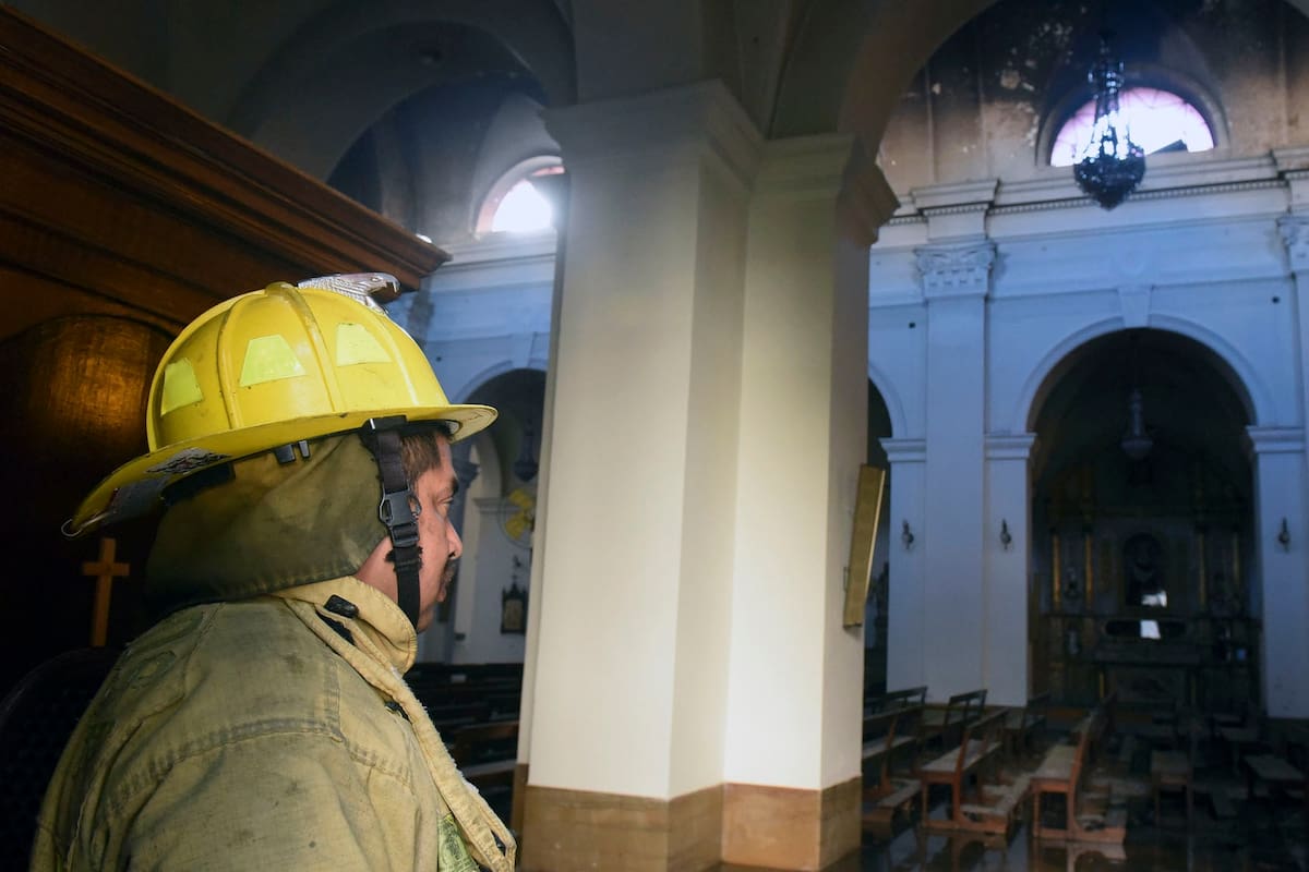 Se incendió la catedral de San Nicolás de los Arroyos
