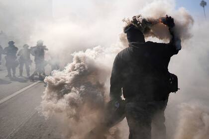 Se intensifican las protestas en Los Ángeles después de que Trump despliegue a la Guardia Nacional