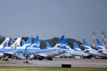 Se levantó el paro de controladores aéreos programado para el viernes 27 de febrero