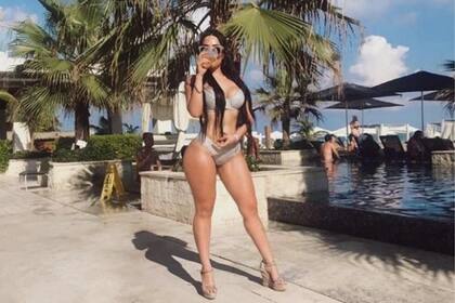 Se llama Gabriela Castillo y se describe a sí misma como modelo e influencer.