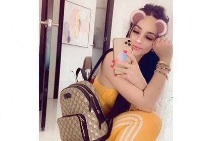Se llama Gabriela Castillo y se describe a sí misma como modelo e influencer