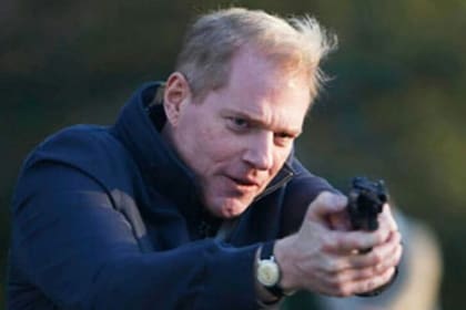 Se llama Noah Emmerich y hoy tiene 55 años. Dos interpretaciones marcaron su carrera, además de los continuos personajes de policía que parecen encajarle a la perfección