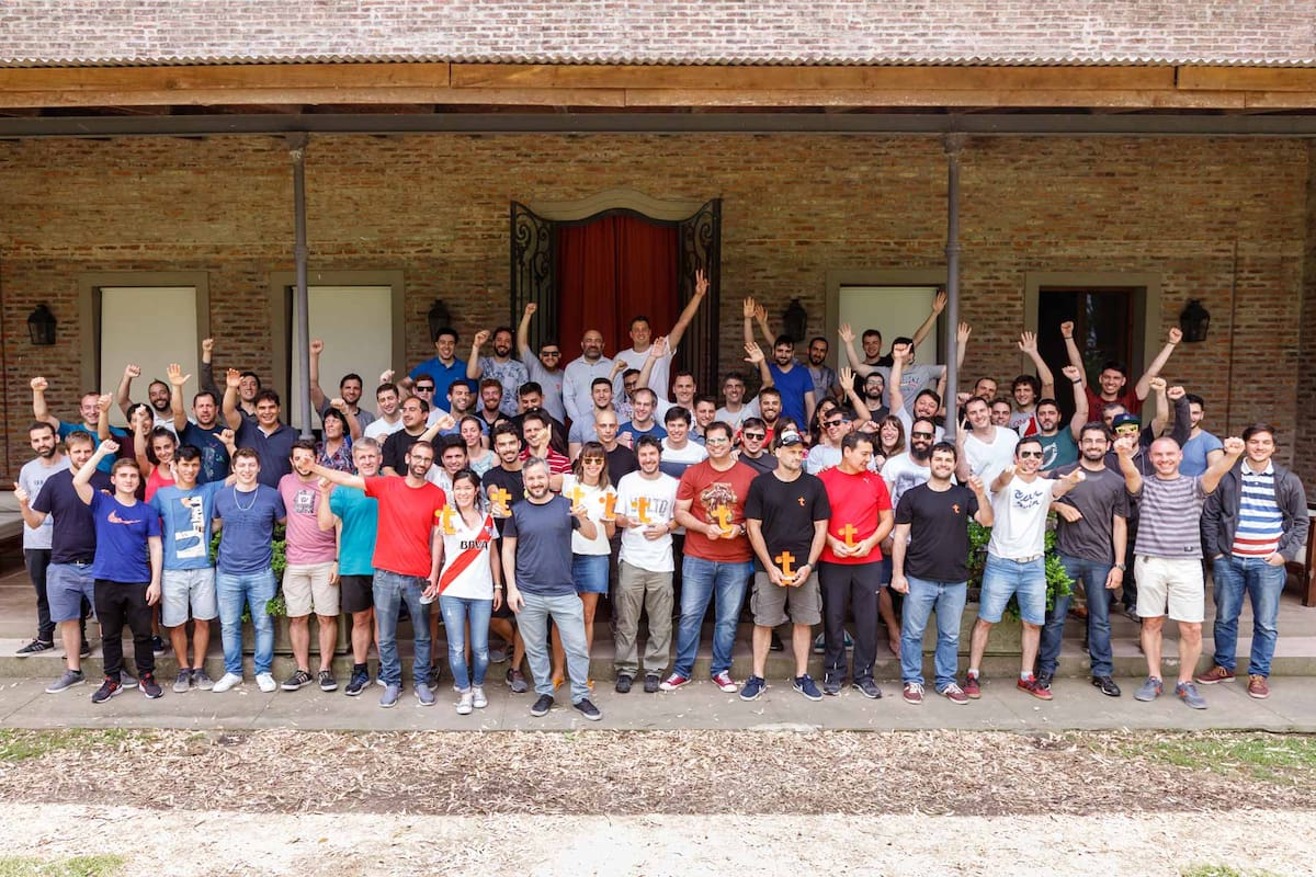 Se llama Tecso y desde hace casi 20 años lleva adelante proyectos tecnológicos en rubros como banca y seguros.