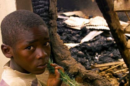 Se llevo a cabo por la secta ugandesa “Restauración de los Diez Mandamientos de Dios”. Fuente: ABC.