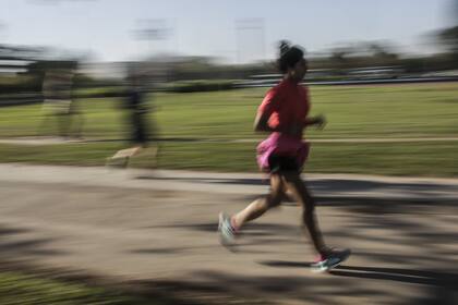 Se mantiene las restricción de salir a correr por la ciudad