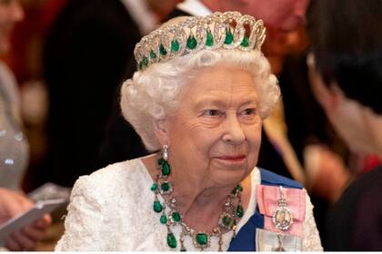 "Se mantuvo completamente tranquila y dijo simplemente: ‘Lo siento mucho. Esto significa que todos tenemos que irnos a casa’”, revelaron