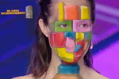 Se maquilló de una manera especial para Los 8 Escalones y descolocó a Guido Kaczka (Captura: eltrece)