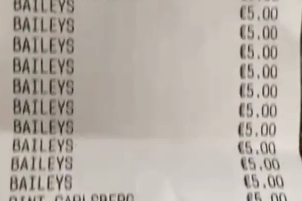 Se pasaron casi doce horas en un bar y consumieron alrededor de 800 dólares de alcohol