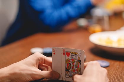 Se pensaba que los hombres engañaban más que las mujeres en el juego, pero se demostró que esto no era así. Foto: Pexels