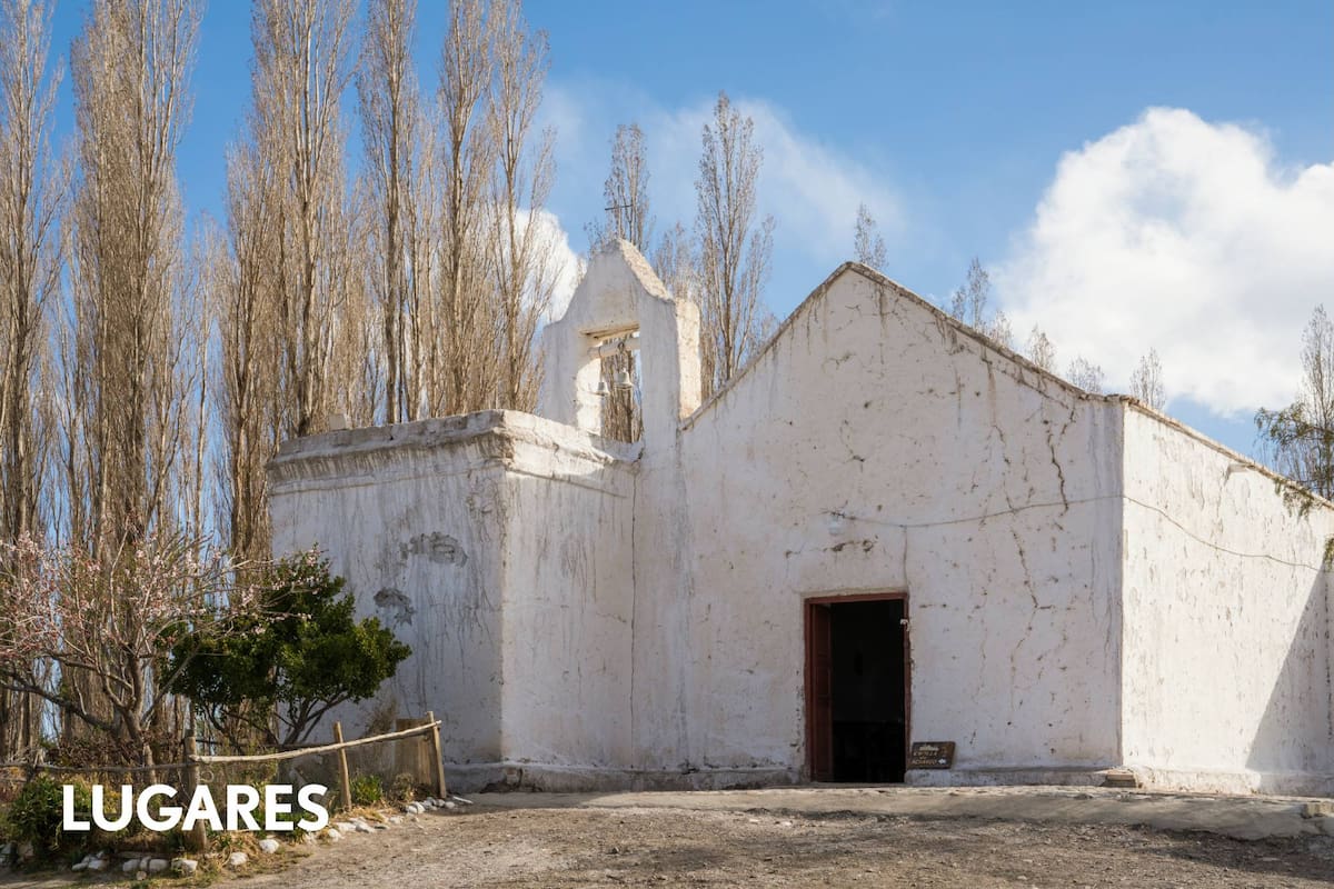 Se presume que la capilla de adobe data de 1787