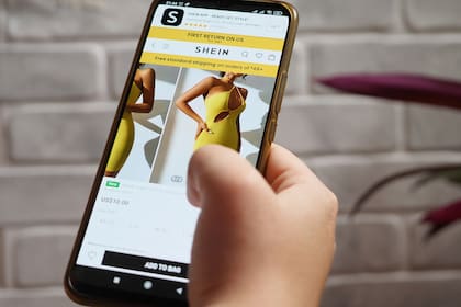 Se puede comprar en Shein con débito, crédito o billetera virtual