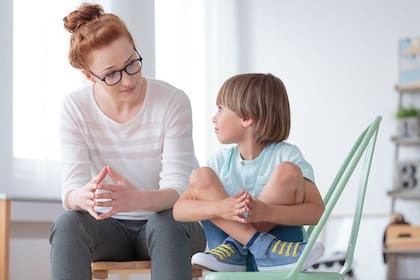 Se puede explicar el Día de la Mujer a los niños con cifras actuales y datos históricos