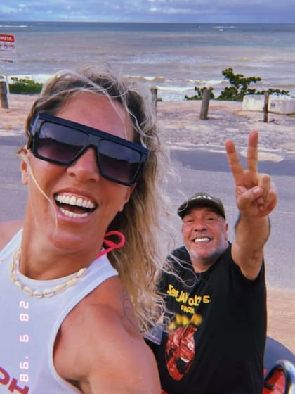 "¿Se puede volver ya o tengo que esperar hasta el próximo verano?", bromeó el actor en sus redes sociales al compartir las postales de sus vacaciones en pareja