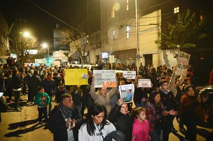Se realizó una masiva marcha en Goya