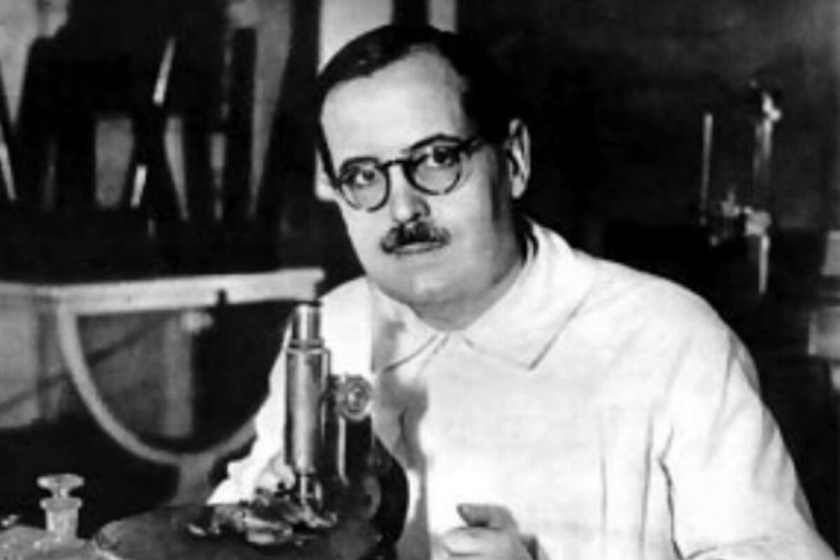 Se recibió de farmacéutico a los 17 años, de médico a los 21 y fue el primer premio nobel latinoamericano