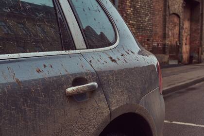 Se recomienda lavar con regularidad el auto