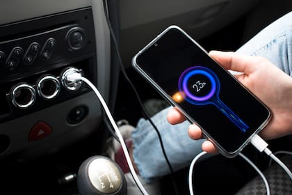 Se recomiendo mantener limpios los puertos USB de los autos