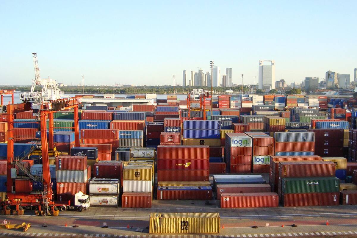 Se reduce el tiempo del trámite que permite importar productos, sin aranceles ni tributos, para agregarles valor en el país y luego exportarlos