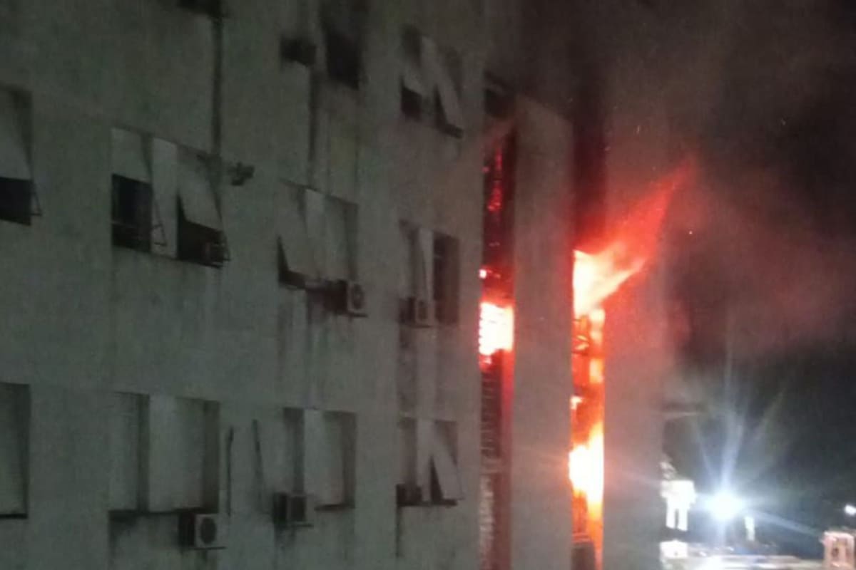 Se registró un incendio en el Edificio Libertad