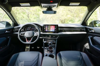 Se renovó el interior de todas las versiones; en imagen, la GLI