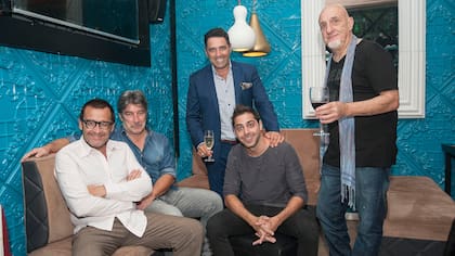 Se renuevan las caras de este Polémica en el bar